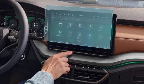 Skoda Octavia 13 inç Ekran Koruyucu Multimedya 2024