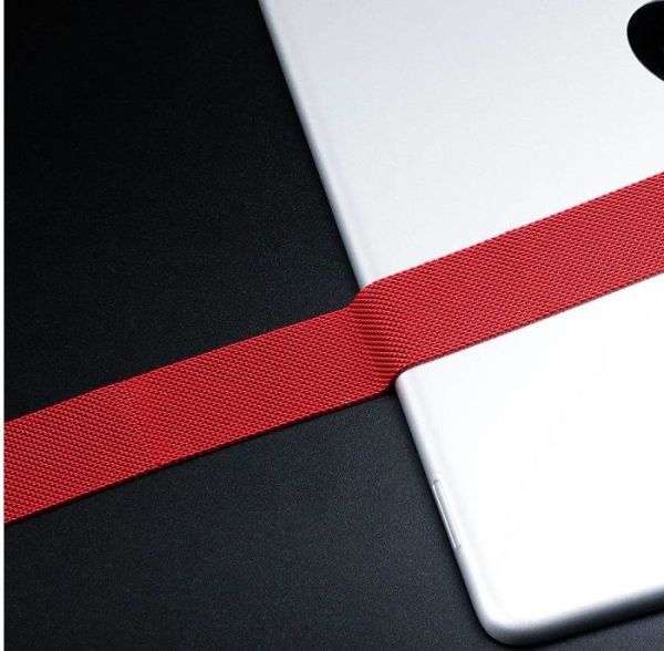 Apple Watch 7 Kordon 45mm Paslanmaz Çelik Manyetik Kapatmalı Kırmızı